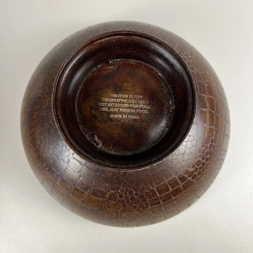 VTG Set of Two Dark Brown Textured Metal Bowls Home‎ Decor / Made In India